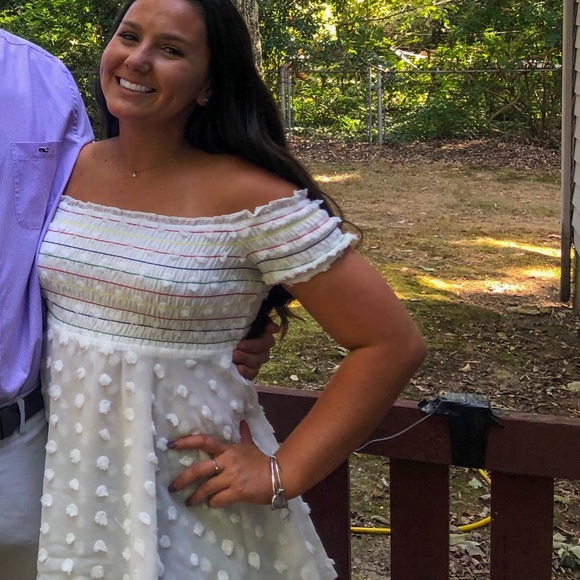 White over the shoulder dress - Picture 3 of 3